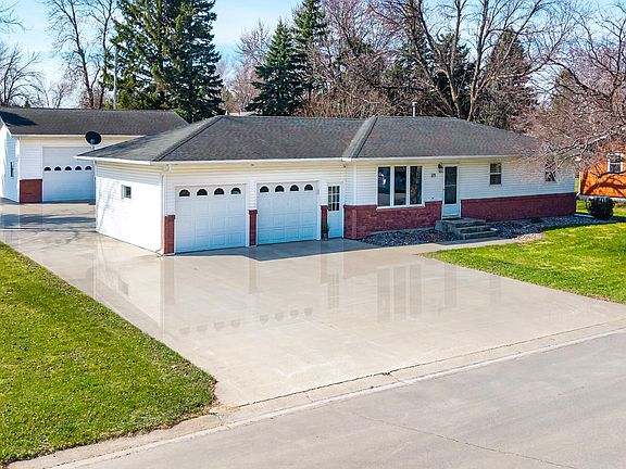 2nd image of 275 Crescent Dr