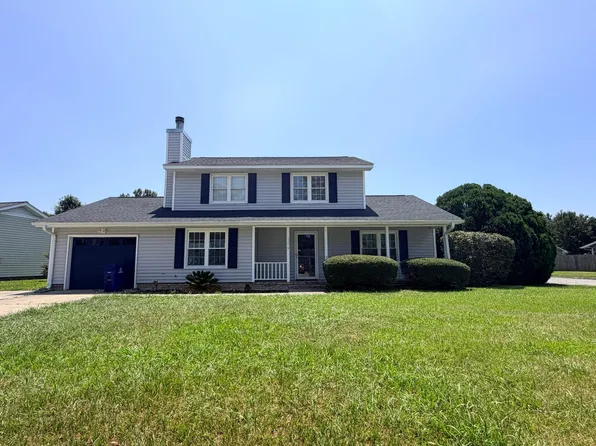 220 Branchwood Dr, Jacksonville, NC 28546