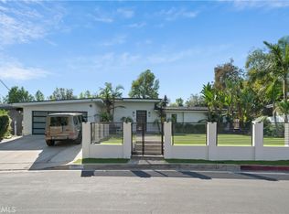 5631 Wilhelmina Ave, Woodland Hills, CA 91367