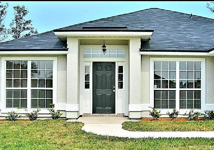 Front entry of house/exterior