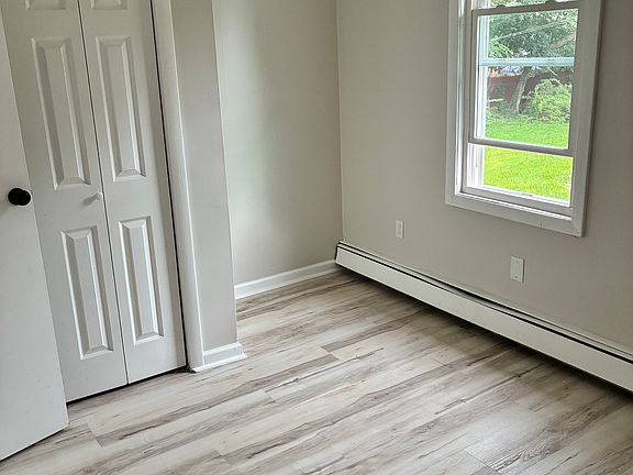 4th image of 107 Dewey St #2