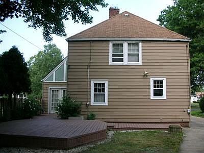 3rd image of 293 E 266th St