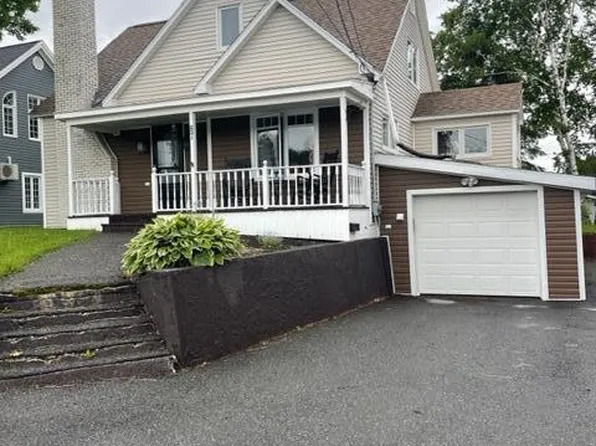 87 18th Avenue, Madawaska, ME 04756