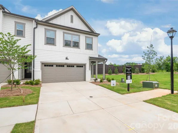 820 Garringer Pl #12, Charlotte, NC 28208