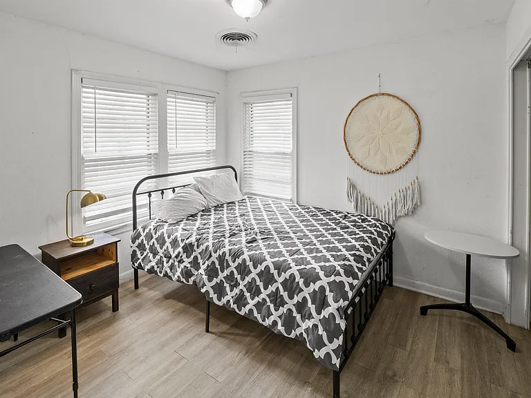 6208 Walnut Hills Dr — Photo 12