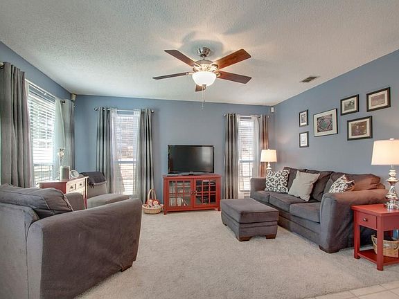 3rd image of 3313 Fox Hollow Ct
