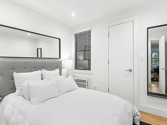 3rd image of 228 E 81st St APT 3B