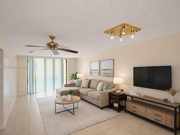 5th image of 500 NW 214th St APT 103
