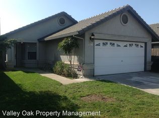 1133 La Mesa St, Escalon, CA 95320