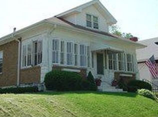 1132 N 20th St, Quincy, IL 62301