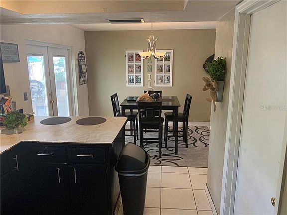 4th image of 1114 Viking Dr