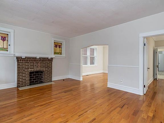 4th image of 817 Westgate Ave