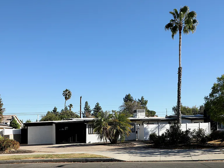 5640 Wish Ave — Photo 11