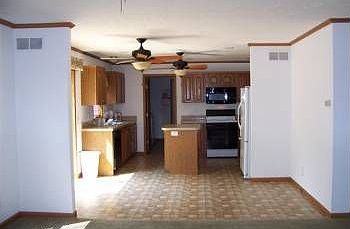 2nd image of 114 E Aerl St