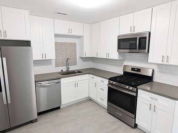 2nd image of 4184 Vista Grande Dr