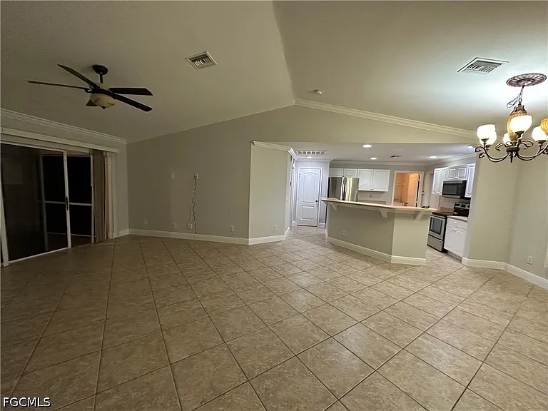 1706 Kismet Pkwy E — Photo 8