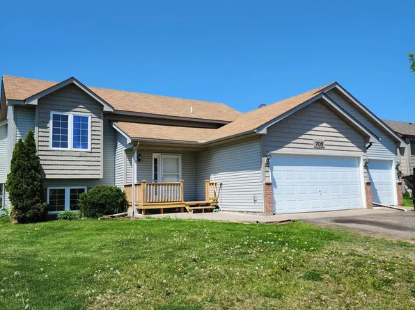 705 Bluebird St, Mora, MN 55051