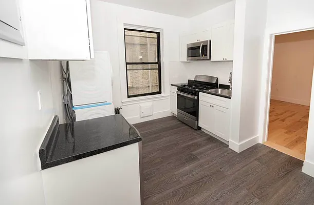 Rented by RealTegrity NY LLC | media 91