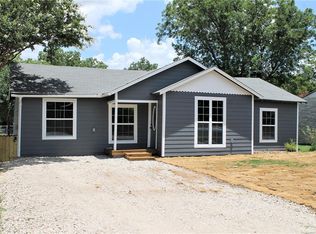 306 N King St, Itasca, TX 76055