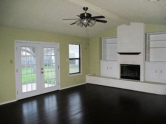 4th image of 5809 Davenport Dr
