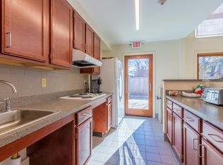 50 Wells Rd #9, Lincoln, MA 01773