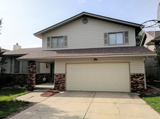 14463 Oak St, Omaha, NE 68144