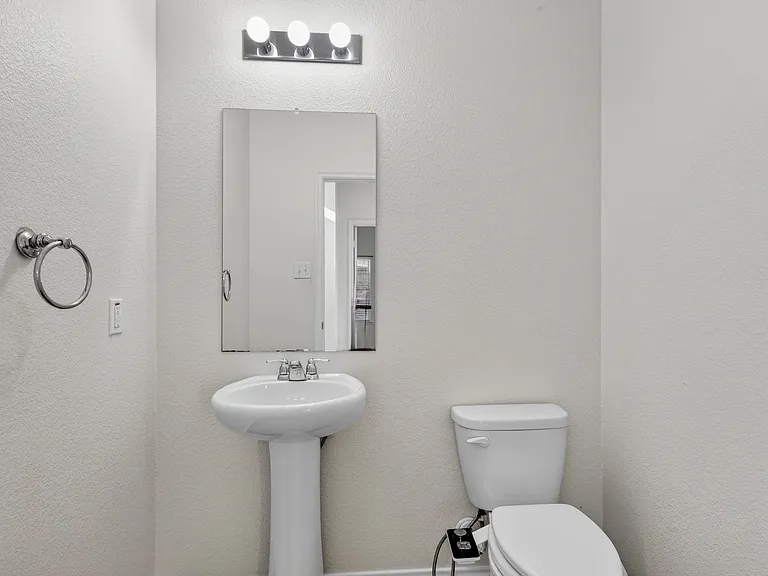 1702 Wild Rye Cir — Photo 28