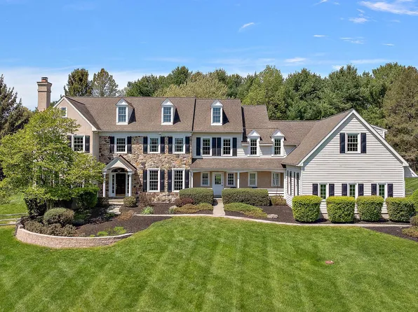 5 Somerset Ln, Malvern, PA 19355