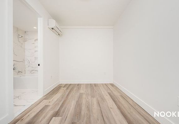 3rd image of 26 Quincy St #5J