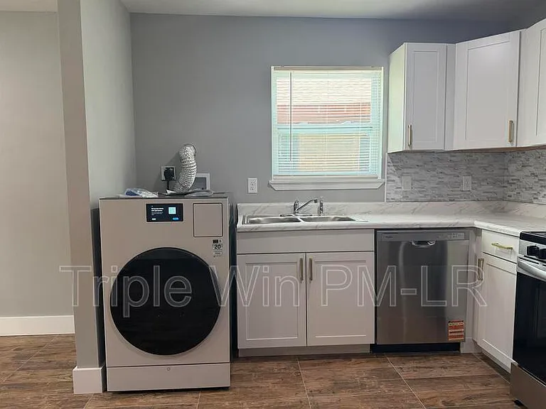 1215 Dennison St #A — Photo 8