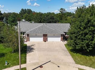 2012 Terrace Dr, Cedar Falls, IA 50613