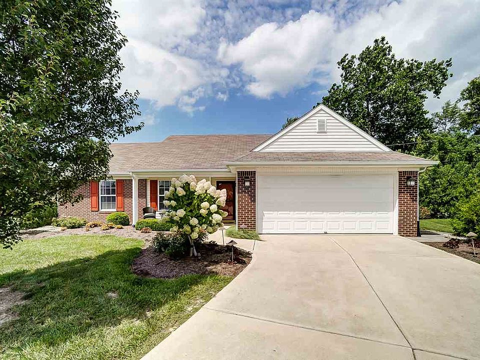 1st image of 216 Arbor Dr