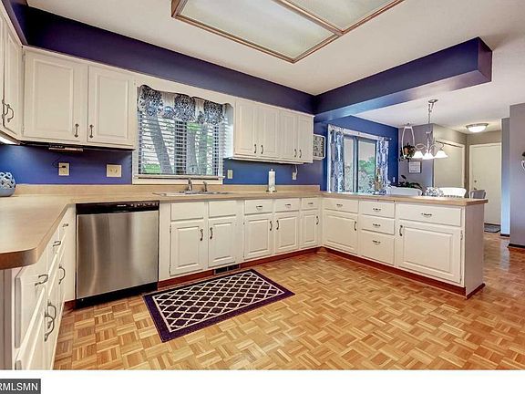 2nd image of 4841 Boone Cir N
