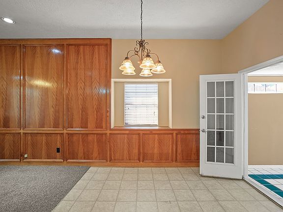 5th image of 502 Live Oak Ave