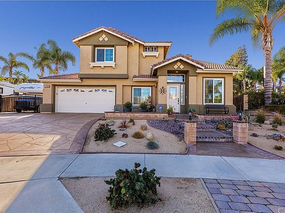 3rd image of 2188 Castle Rock Cir