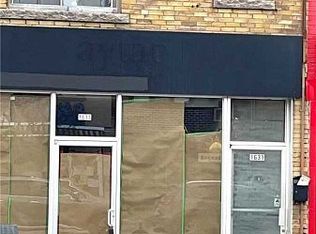 1631 Bayview Ave #2, Toronto, ON M4G3B5