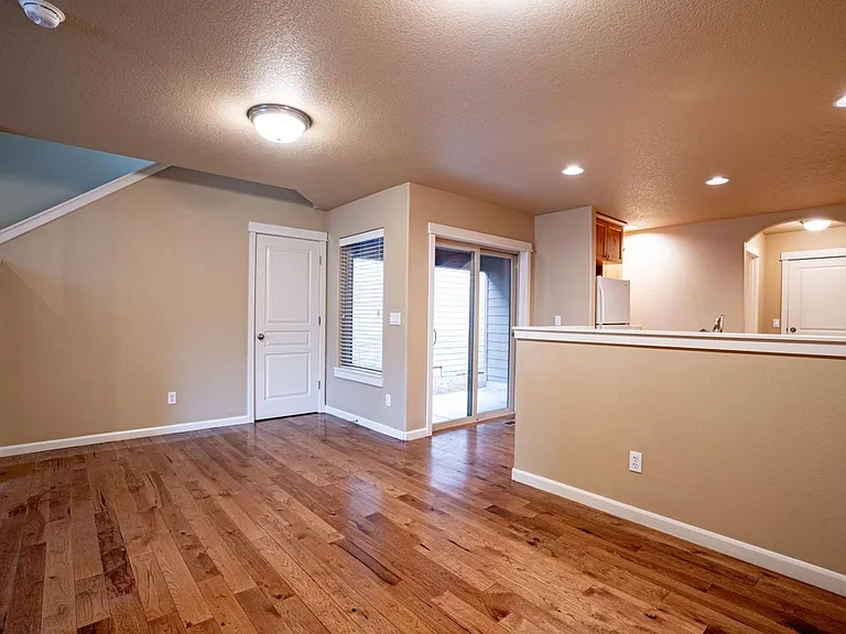 20487 Brentwood Ave — Photo 11