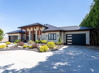 7196 Pain Court Line, Chatham Kent, ON N0P1Z0