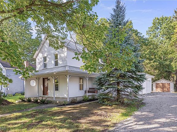 2nd image of 476 Woodland Ave