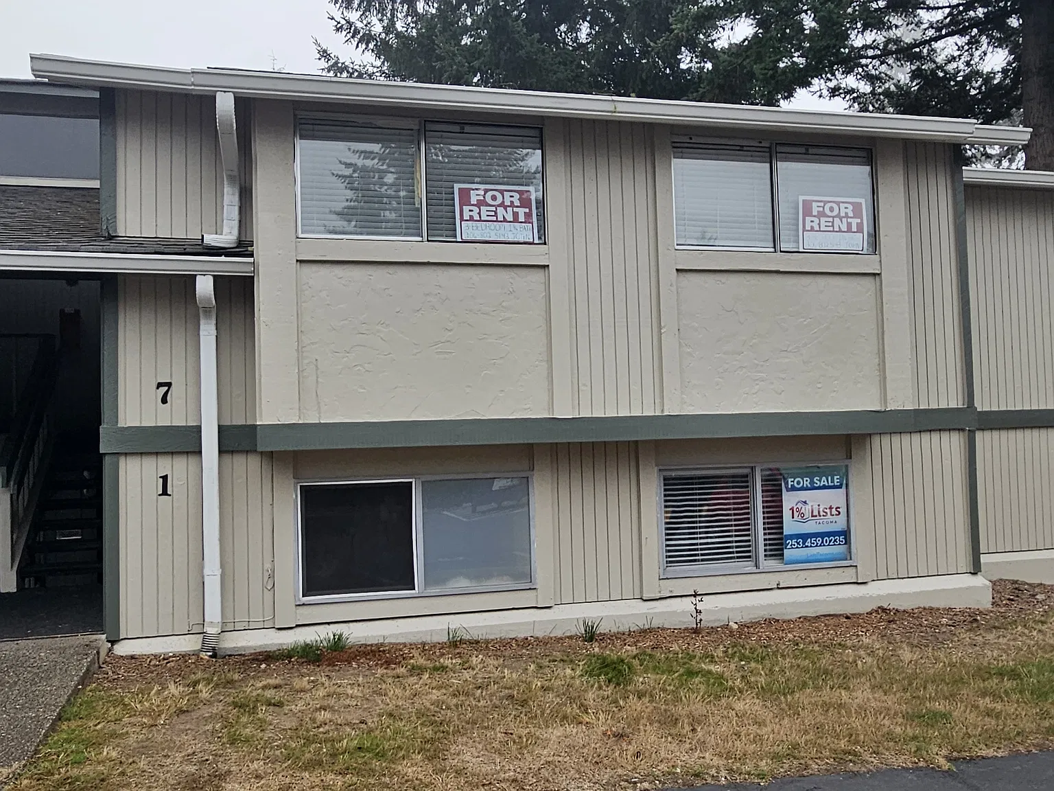 3 bed, 1350 sqft, $2,650 — Photo 2