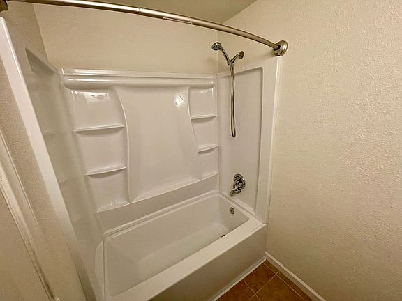 5th image of 2954-2944 F St #54-08