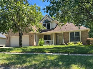 2055 Pinewood Dr, Columbus, IN 47203