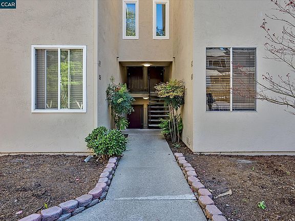 3rd image of 2712 Oak Rd APT 60