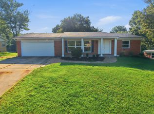 1104 Falcon Dr, Columbia, MO 65201