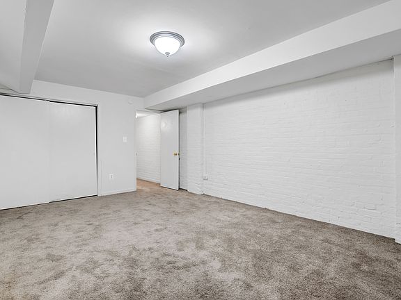 3rd image of 221 Constitution Ave NE #B