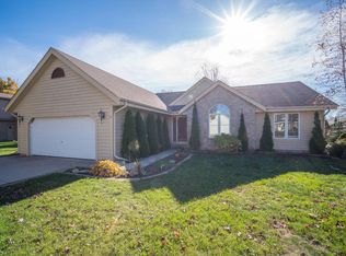 167 W Acorn Dr, Grafton, WI 53024