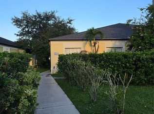 1052 Universal Rest Pl, Kissimmee, FL 34744