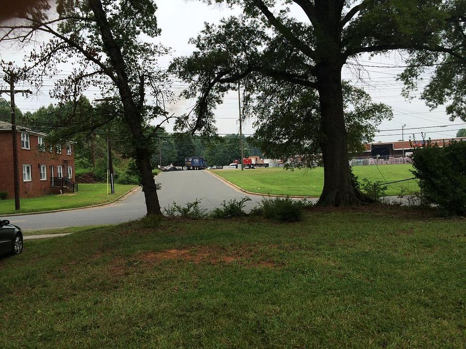 2nd image of 3128 Parkway Ave