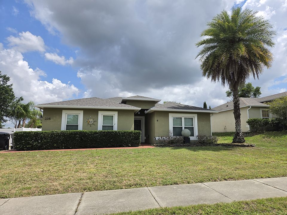 1st image of 2215 Kingscrest Cir