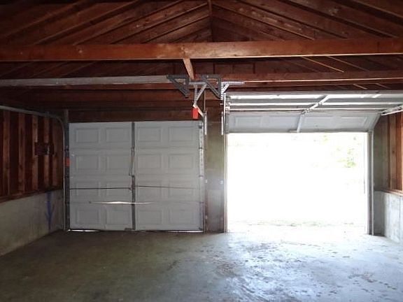 5th image of 121 S 20th St